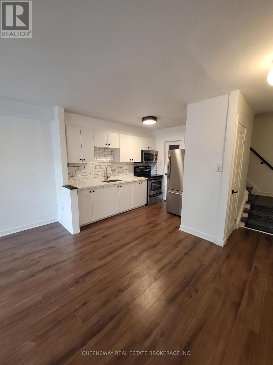 2 - 965 EGLINTON AVENUE W