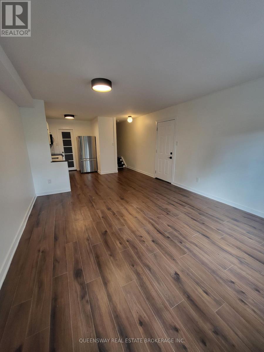 2 - 965 EGLINTON AVENUE W