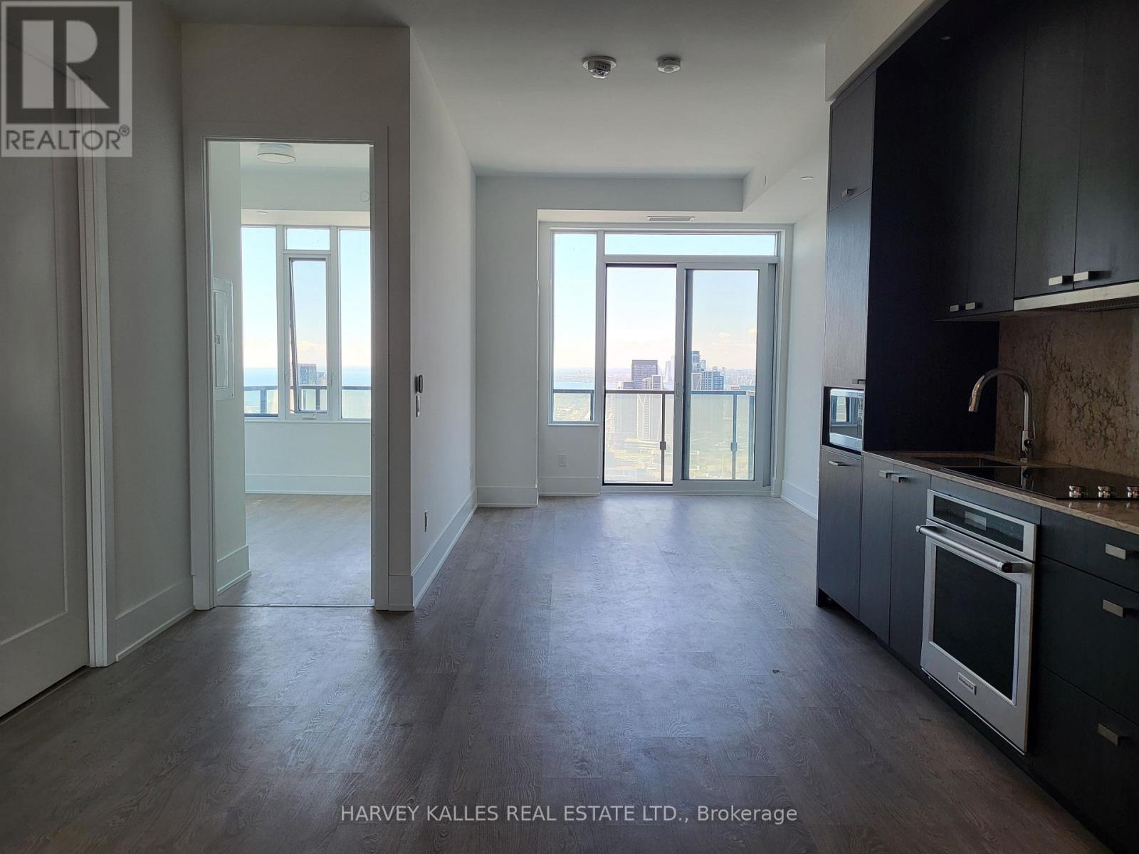 3003 - 470 FRONT STREET W