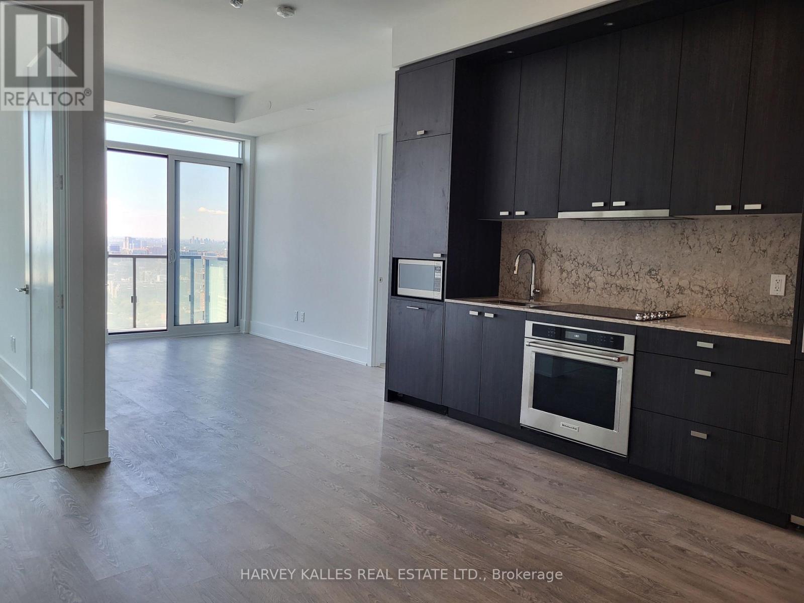 3003 - 470 FRONT STREET W