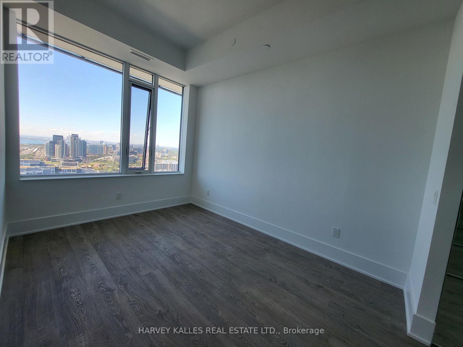 3003 - 470 FRONT STREET W