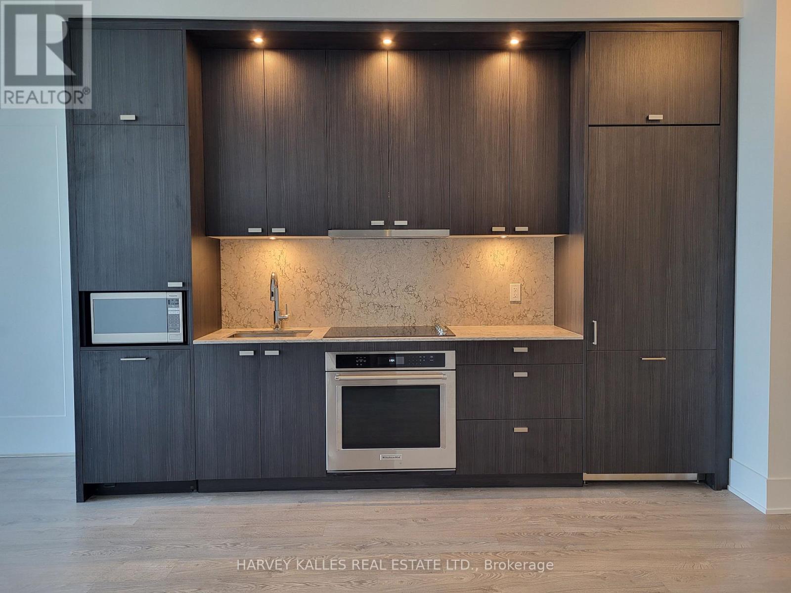 3003 - 470 FRONT STREET W