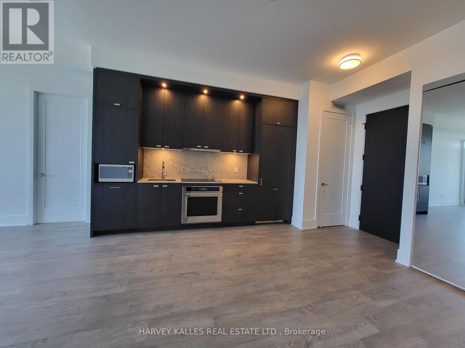 3003 - 470 FRONT STREET W