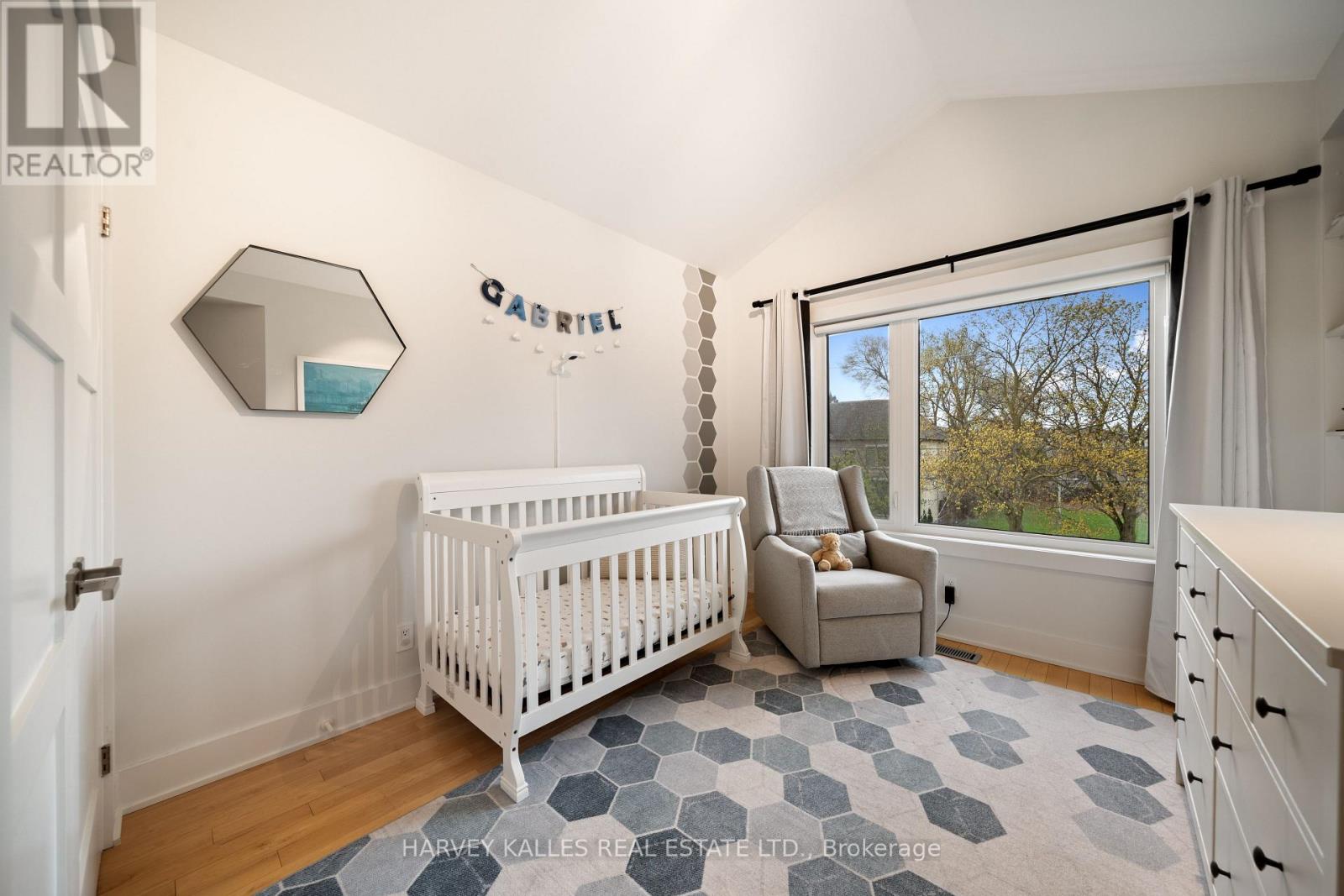 434 BEDFORD PARK AVENUE