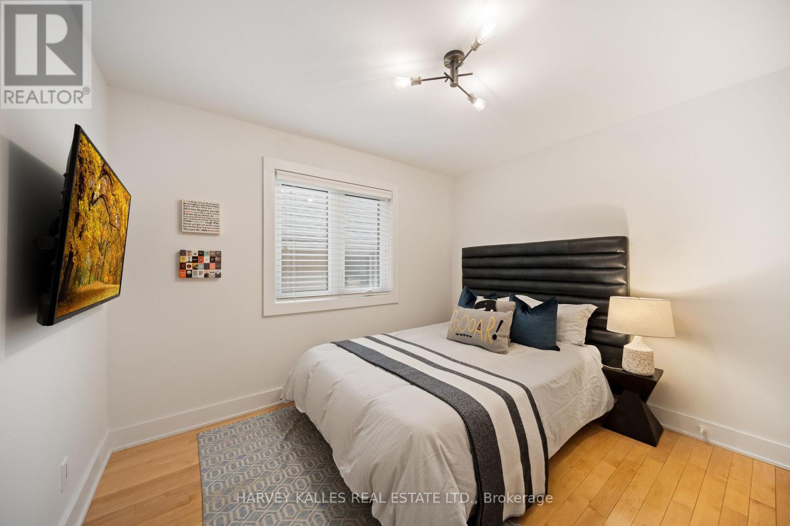 434 BEDFORD PARK AVENUE