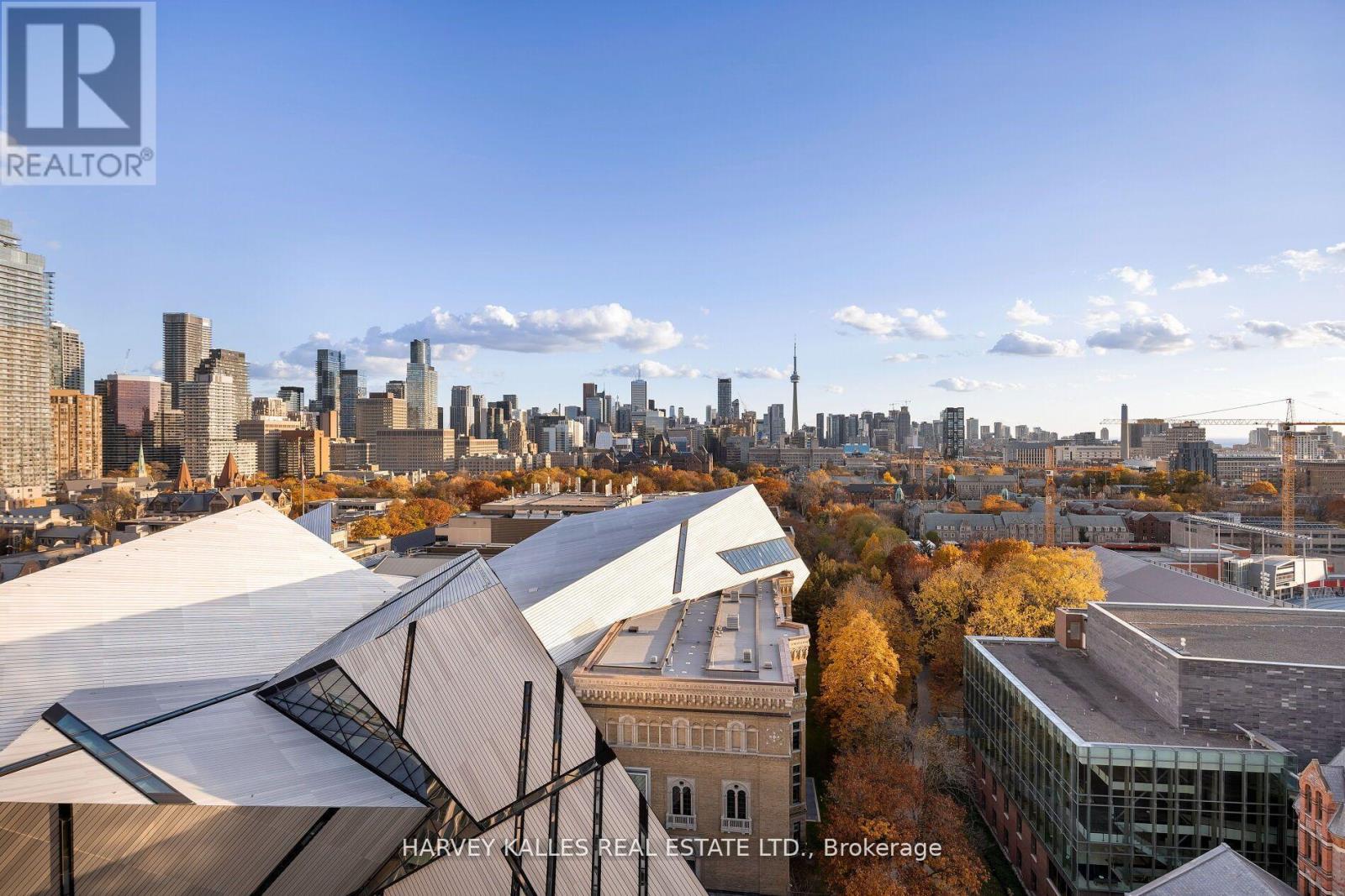 1501 - 206 BLOOR STREET W