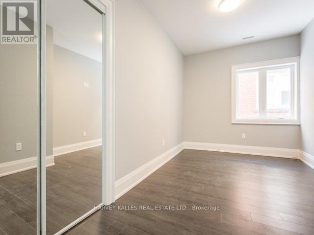 MAIN - 989 AVENUE ROAD