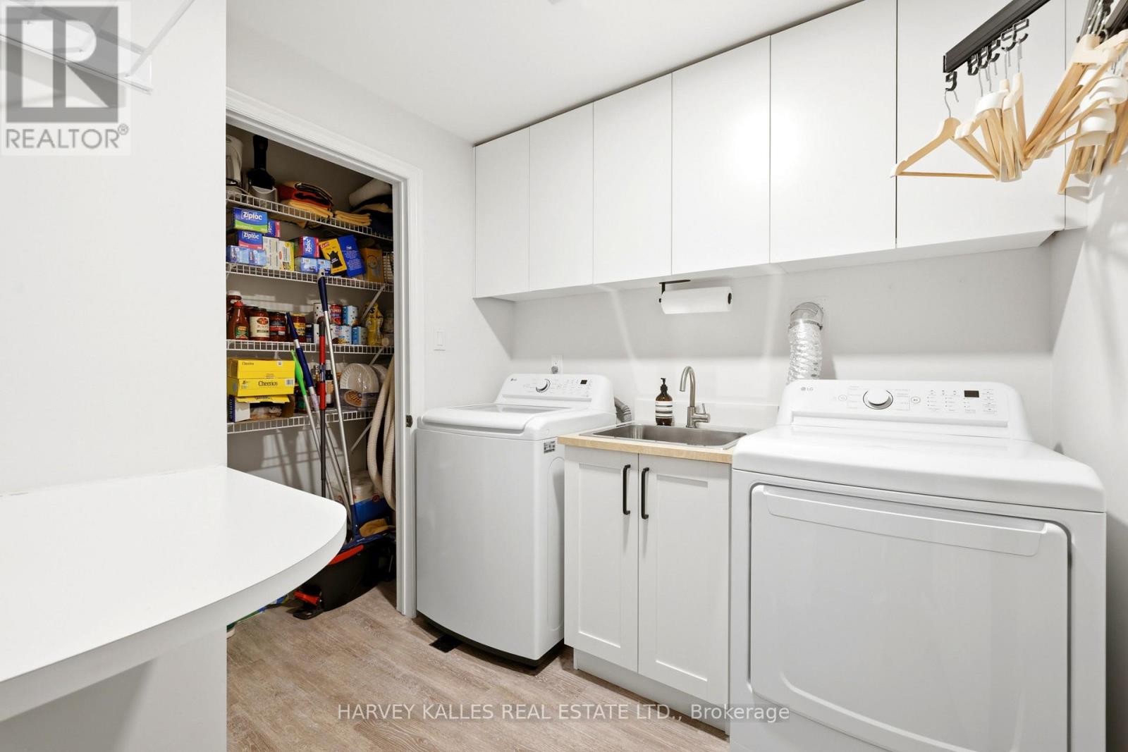 1065 SPADINA ROAD