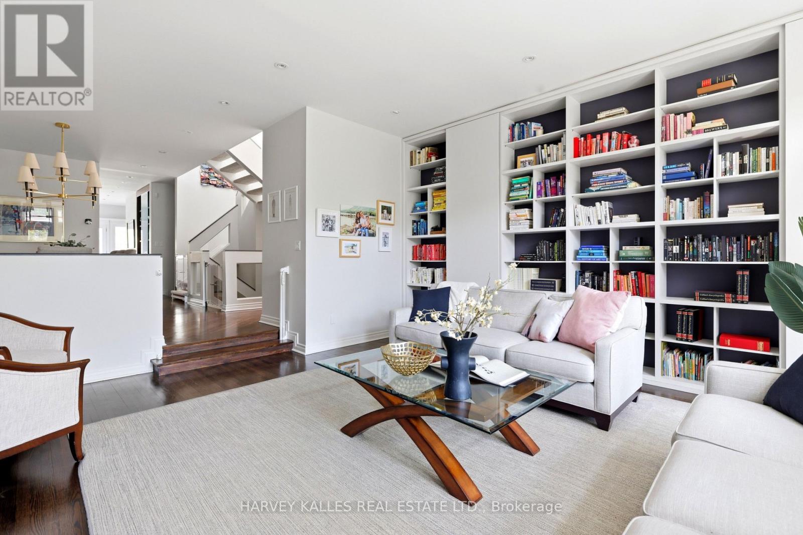 1065 SPADINA ROAD