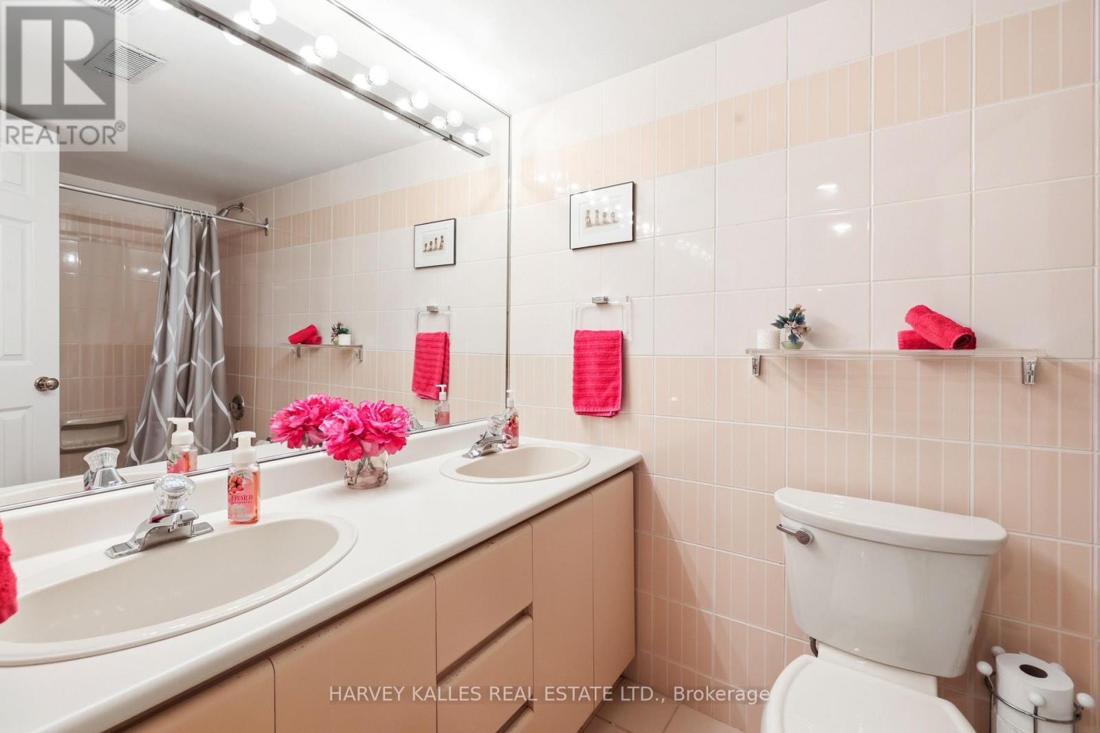 1065 SPADINA ROAD