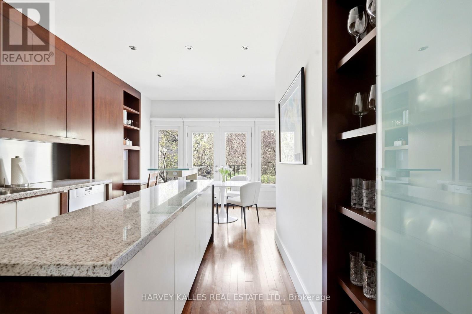 1065 SPADINA ROAD