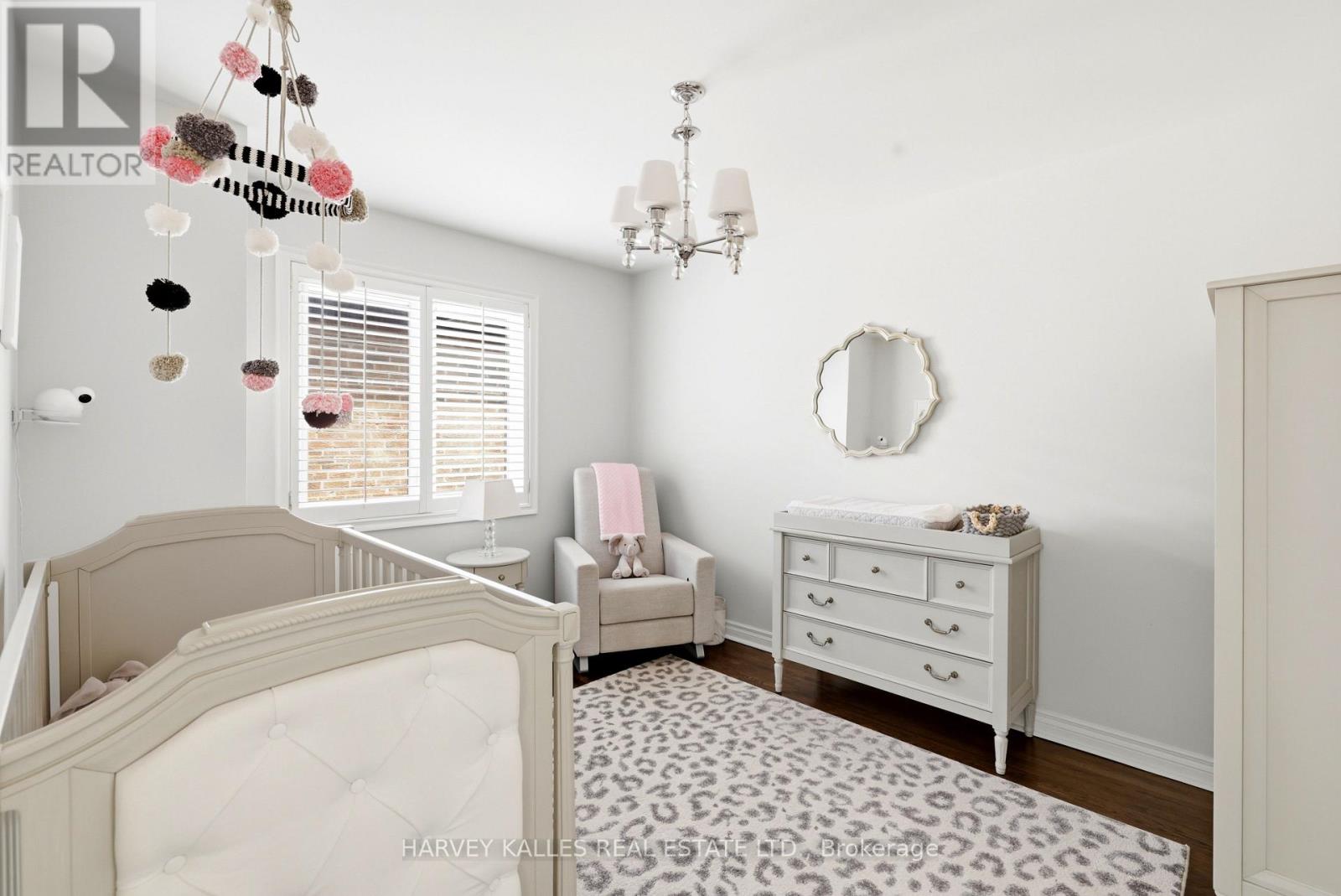 1065 SPADINA ROAD
