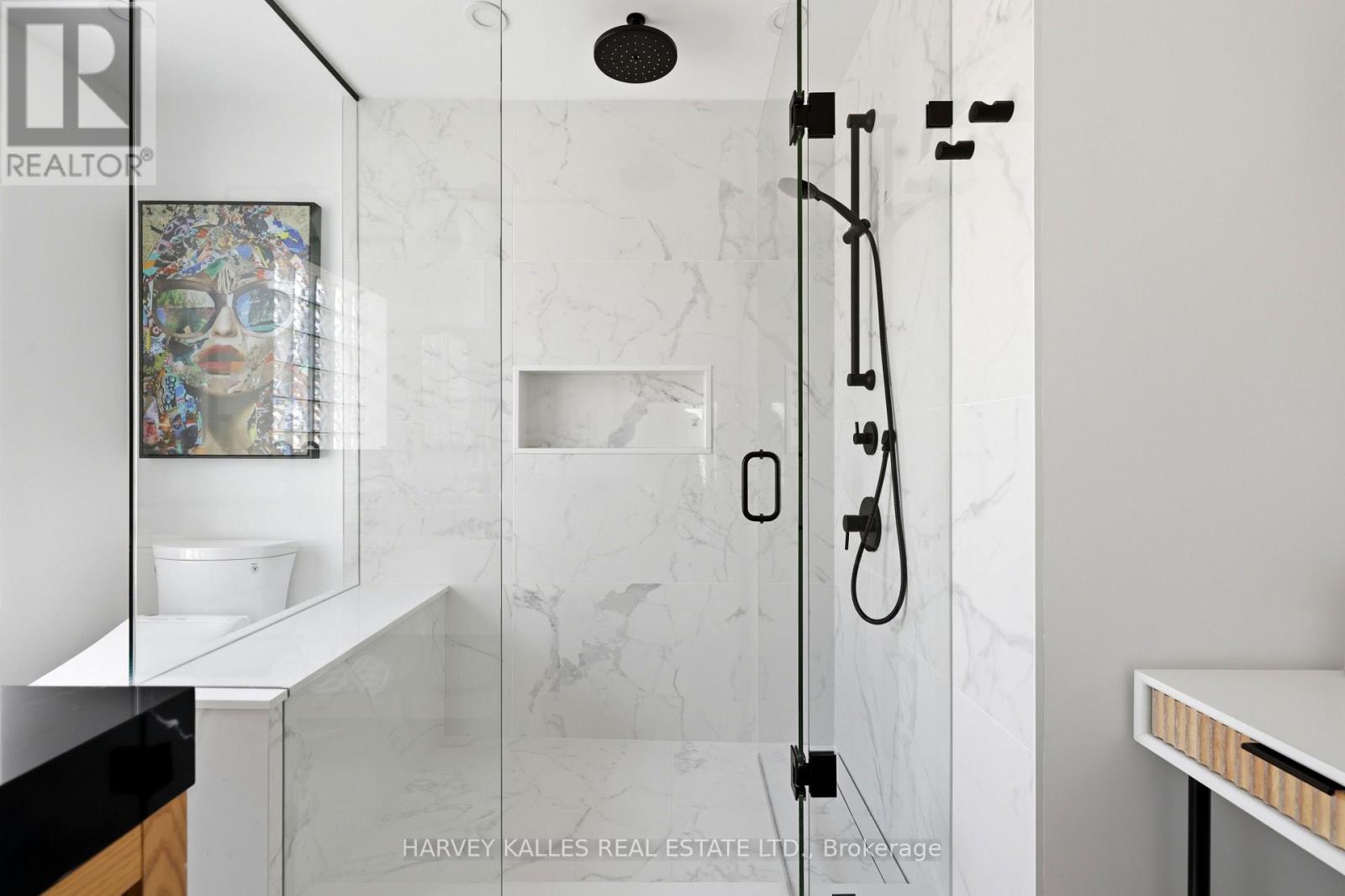 1065 SPADINA ROAD