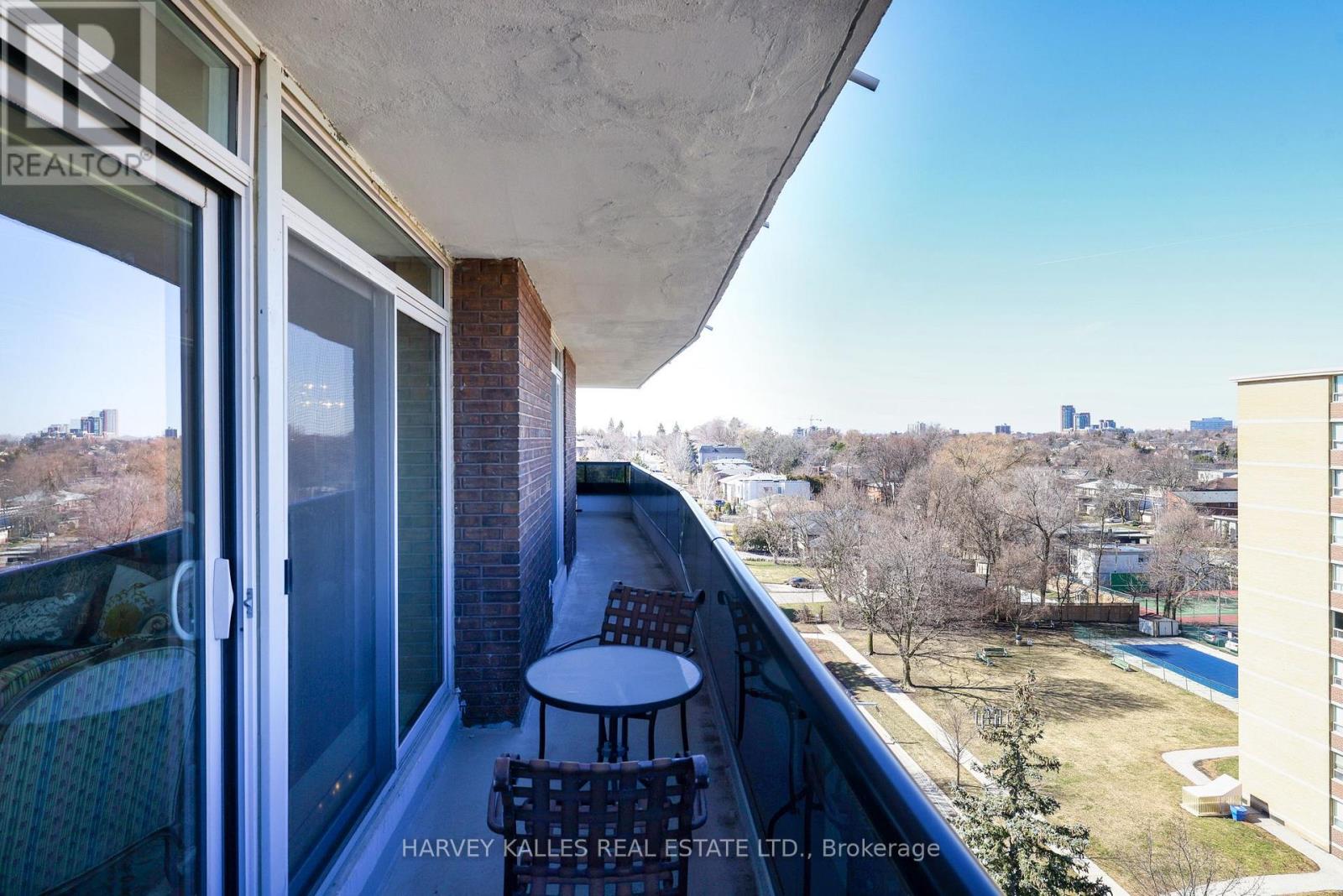 801 - 2600 BATHURST STREET