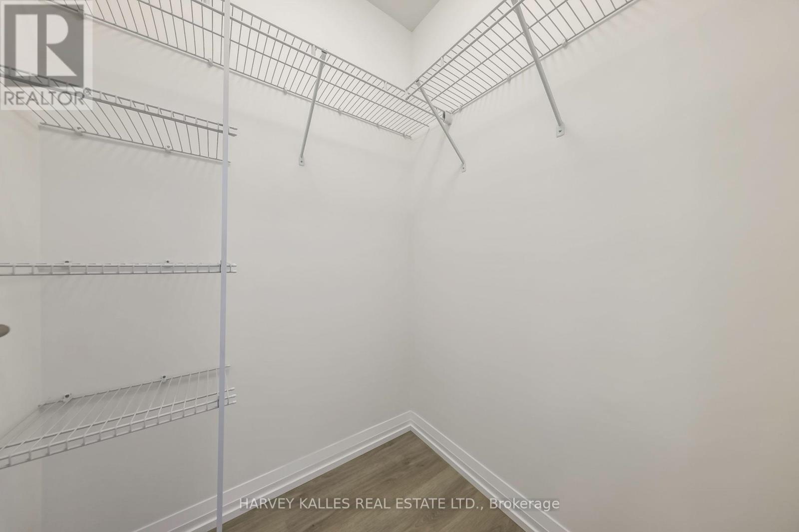 2407 - 25 HOLLY STREET