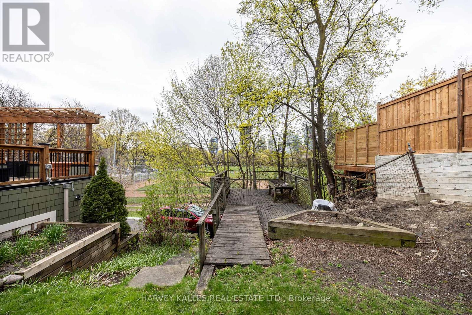 701 ORIOLE PARKWAY