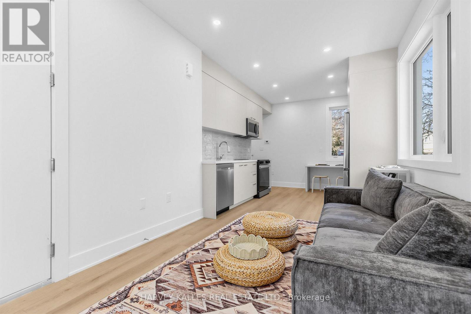 5B - 45 BELLEVUE AVENUE
