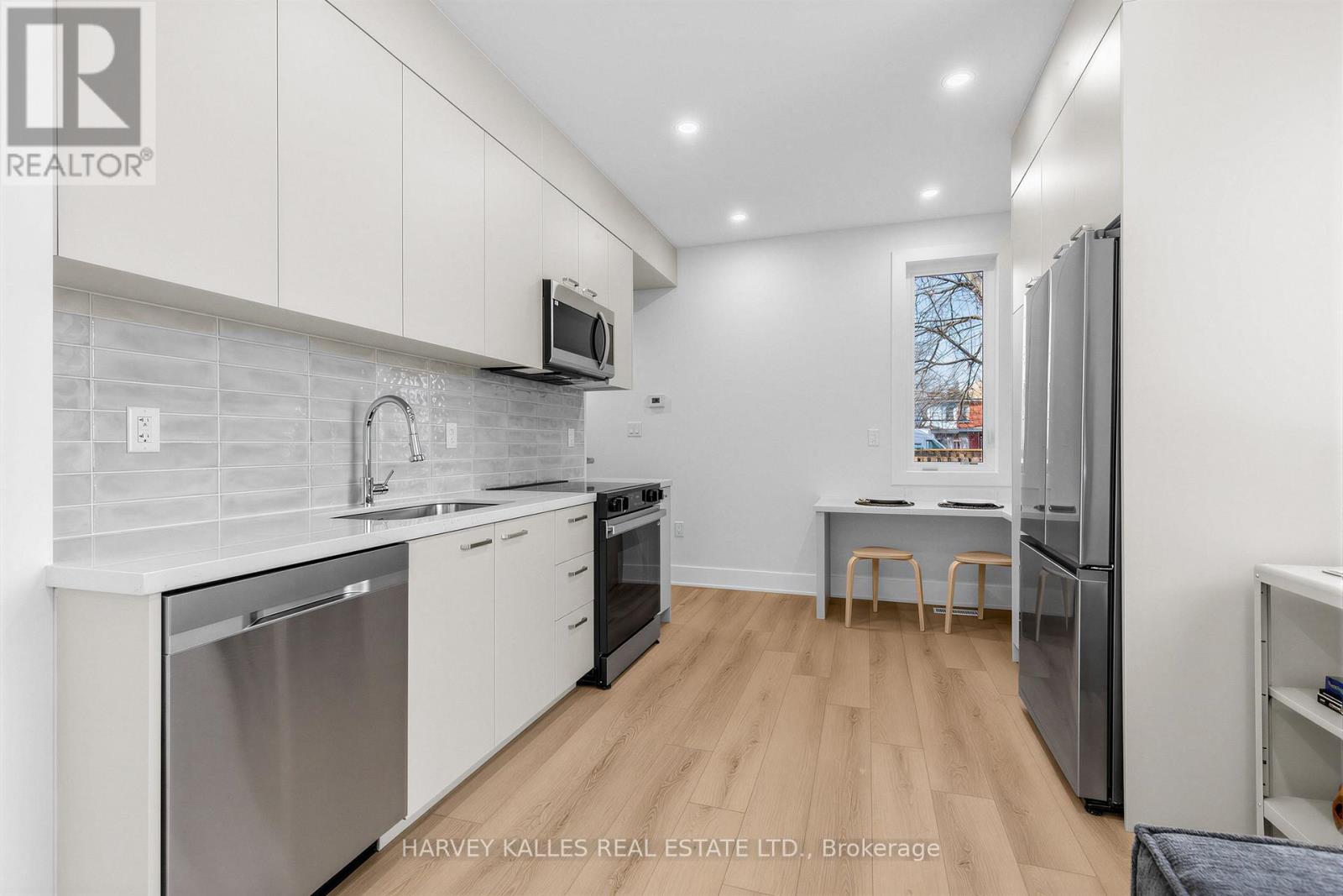 5B - 45 BELLEVUE AVENUE