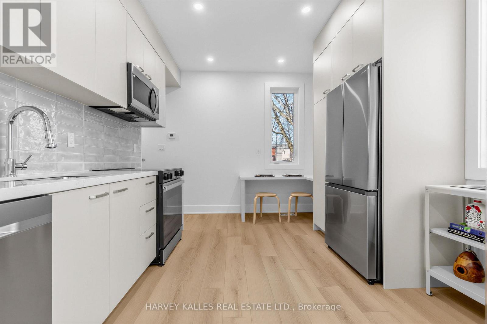 5B - 45 BELLEVUE AVENUE