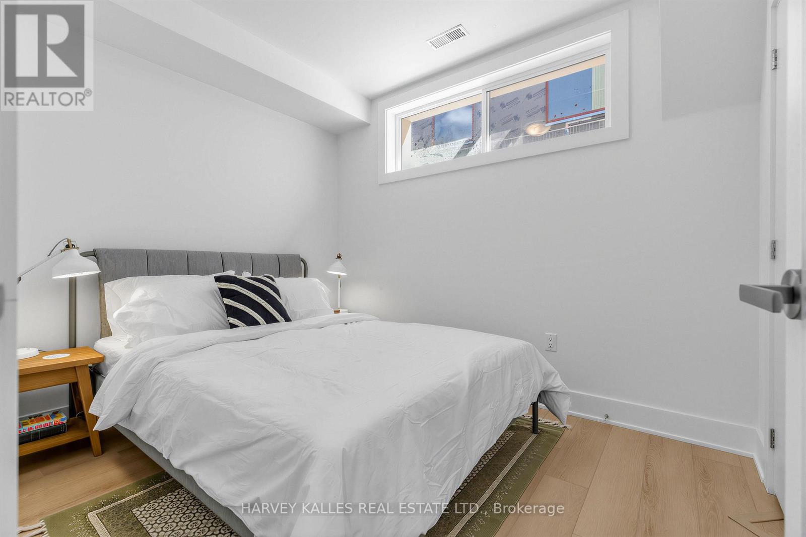 5B - 45 BELLEVUE AVENUE