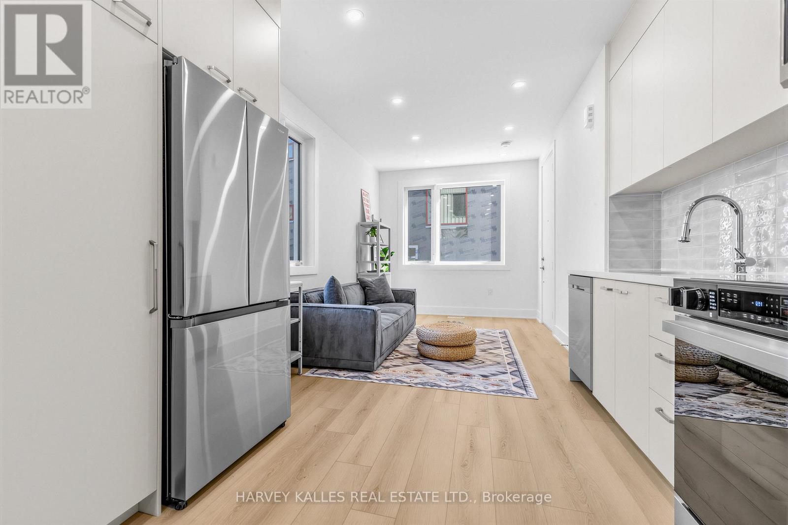 5B - 45 BELLEVUE AVENUE