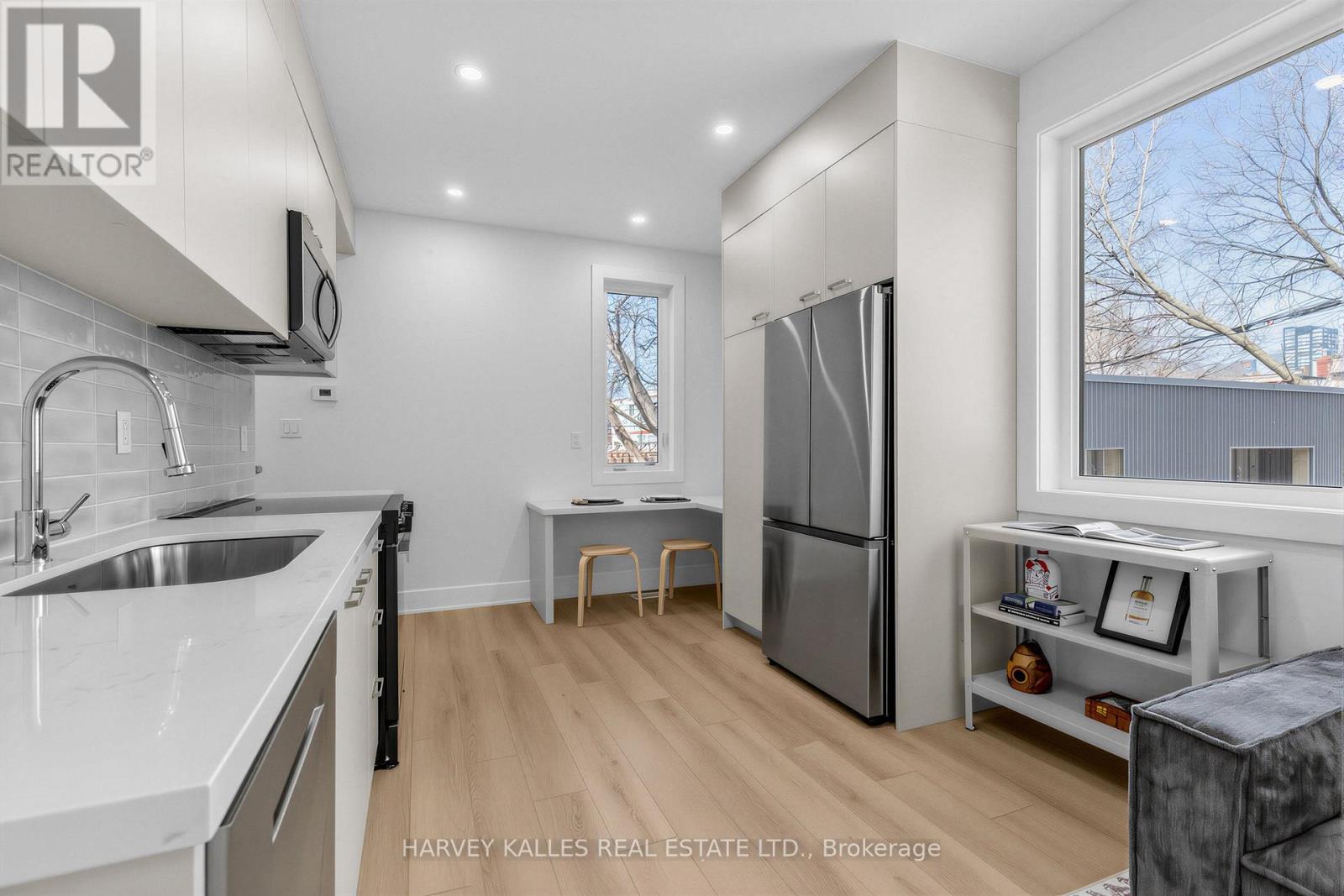 5B - 45 BELLEVUE AVENUE