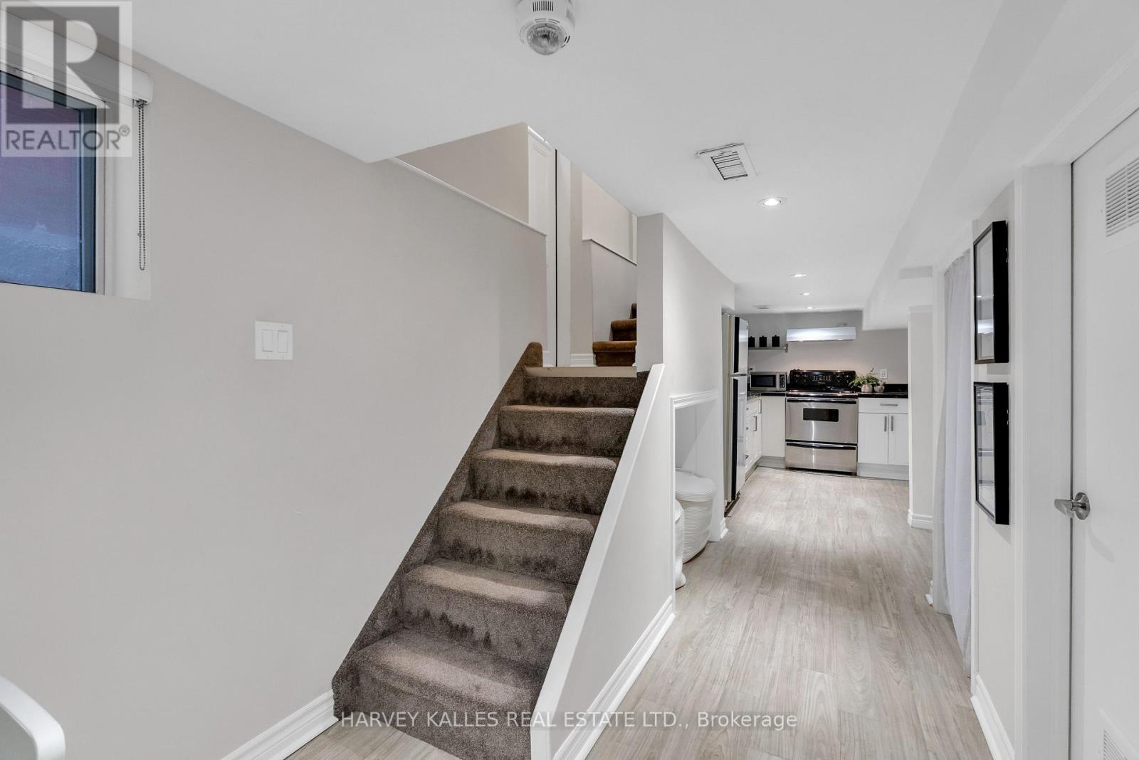 326 GLENHOLME AVENUE