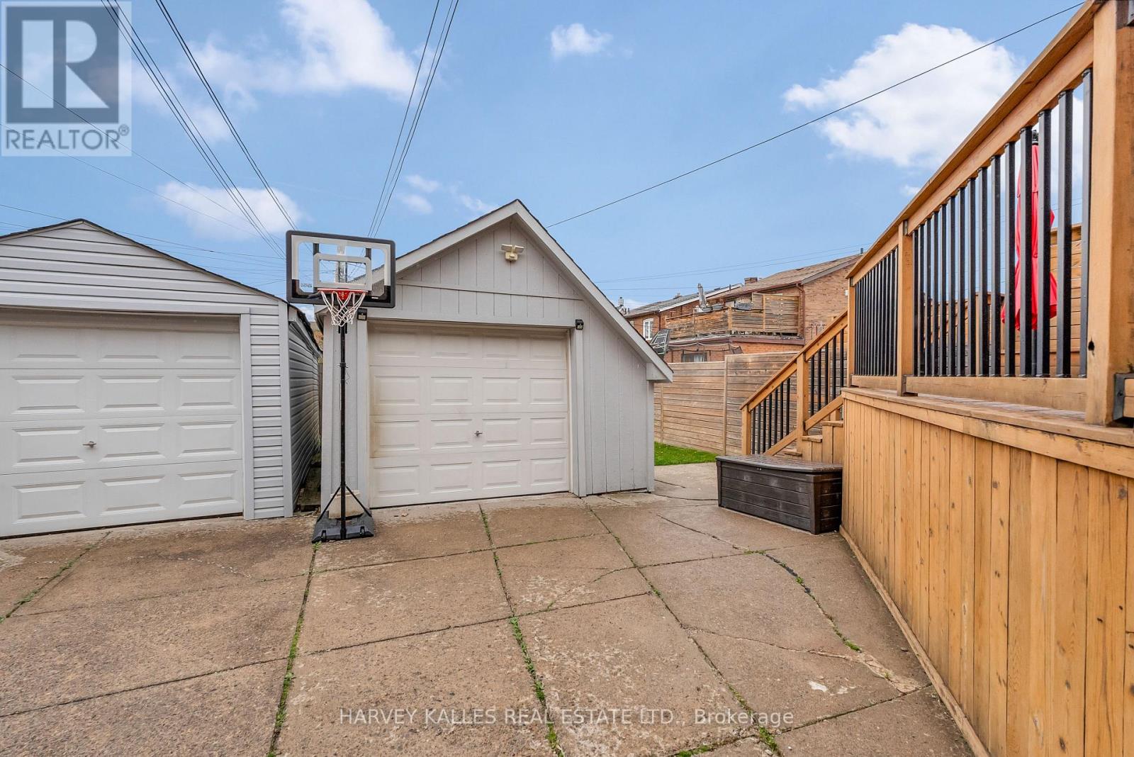 326 GLENHOLME AVENUE