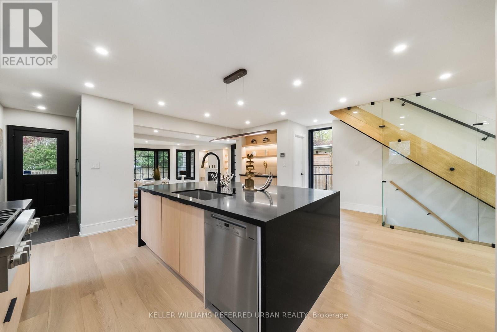 137 CHELTENHAM AVENUE