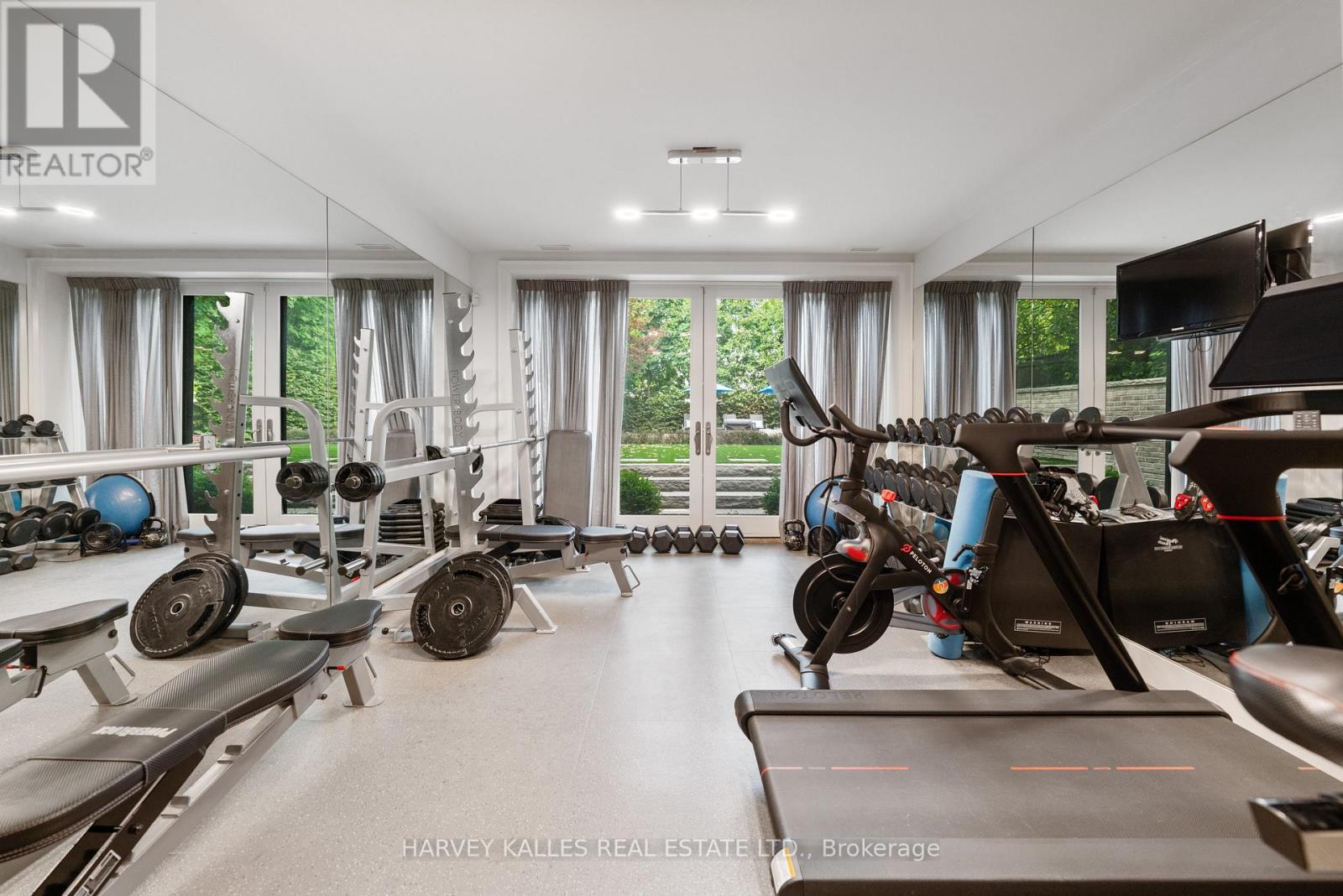 221 DUNVEGAN ROAD