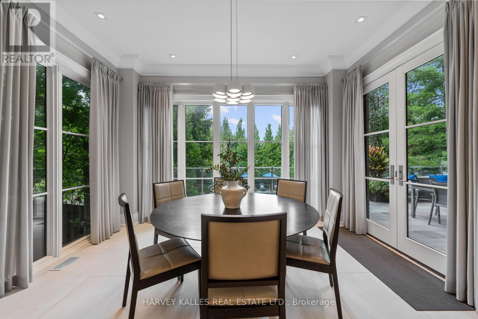 221 DUNVEGAN ROAD