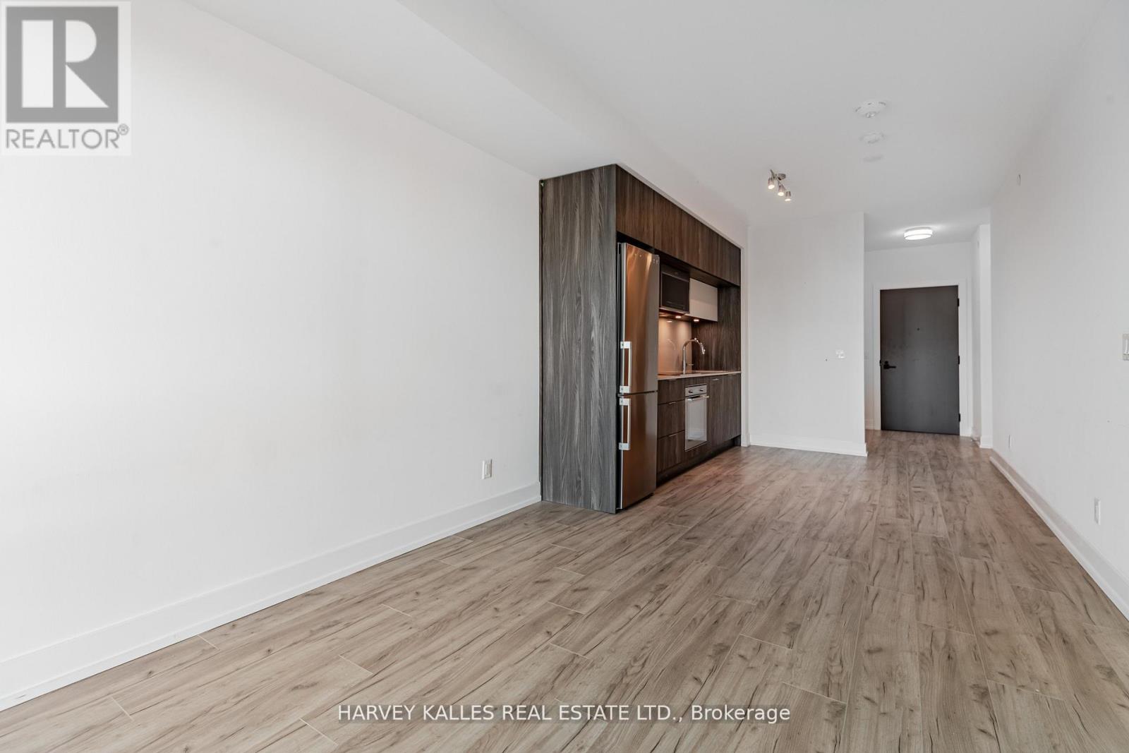 708 - 25 ADRA GRADO WAY W