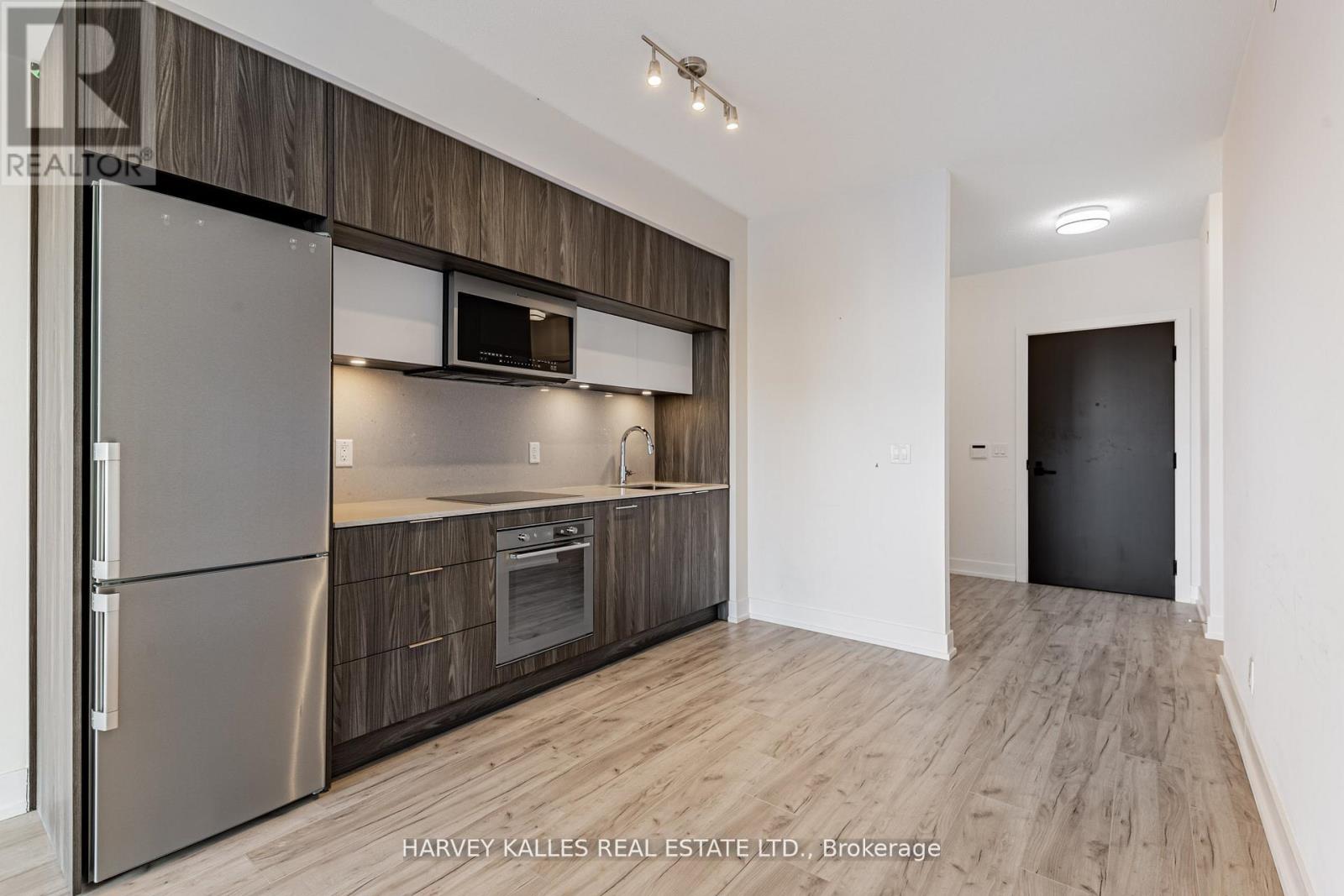 708 - 25 ADRA GRADO WAY W