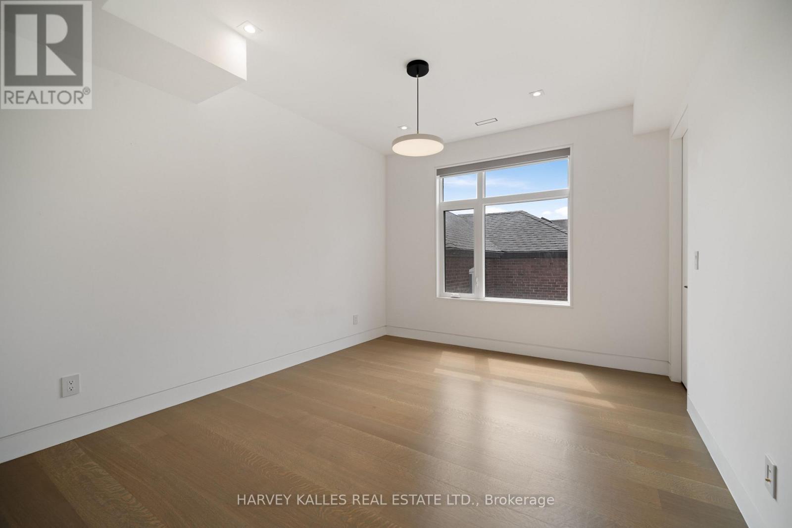 52 ELMSTHORPE AVENUE