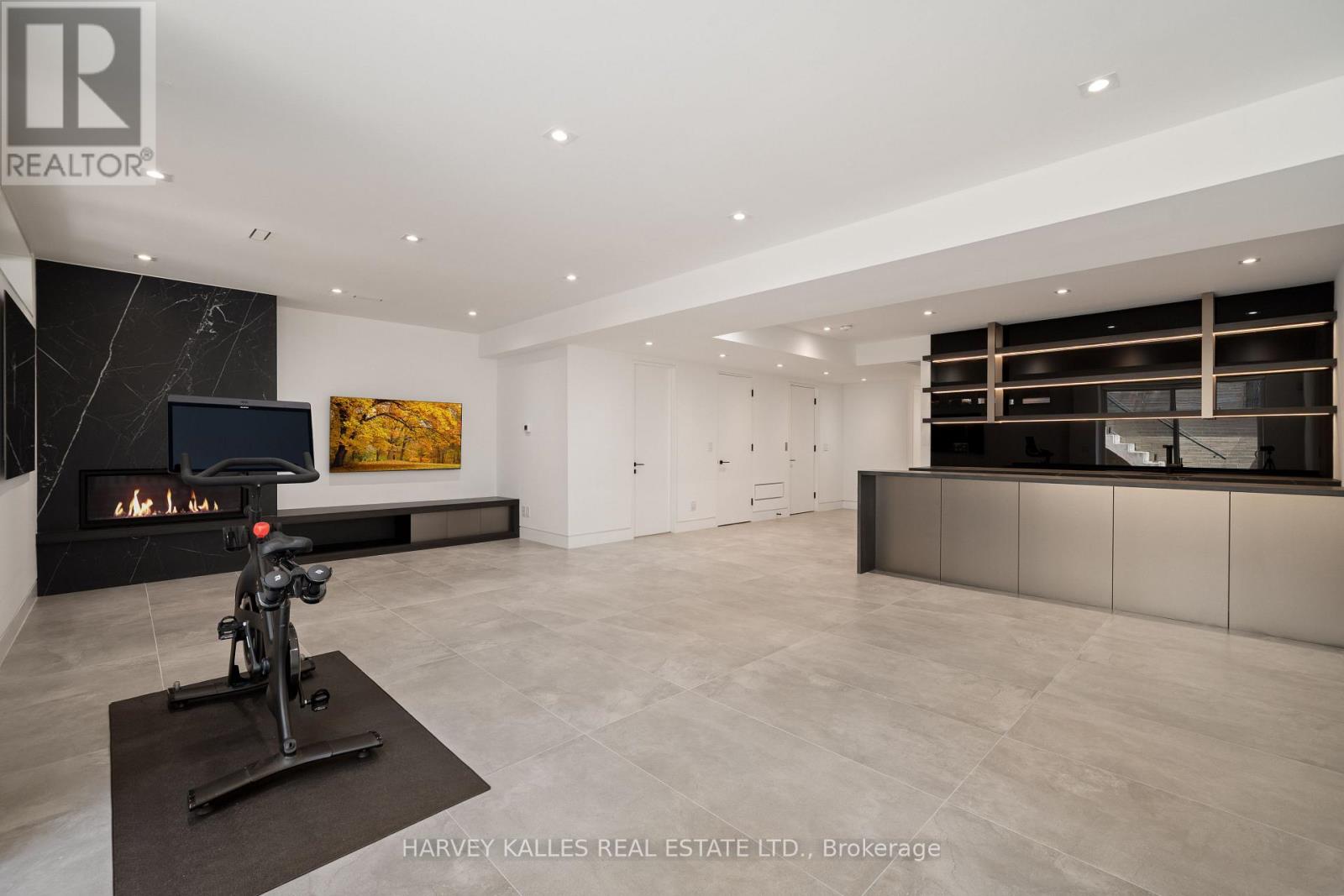 52 ELMSTHORPE AVENUE