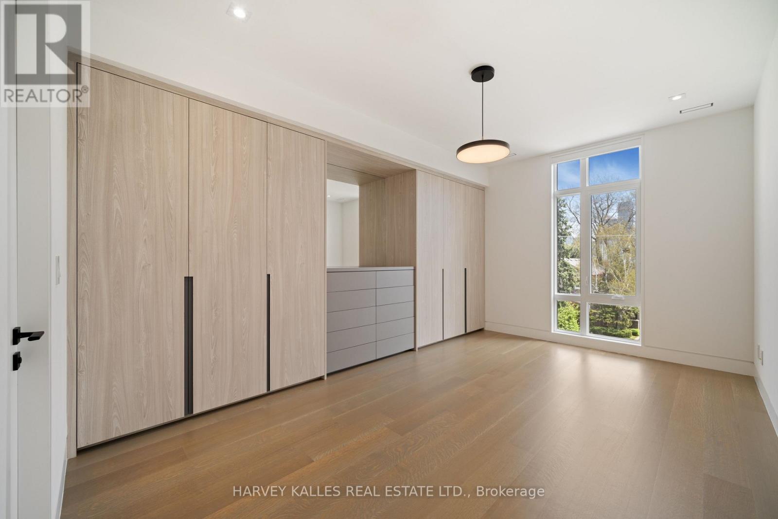 52 ELMSTHORPE AVENUE