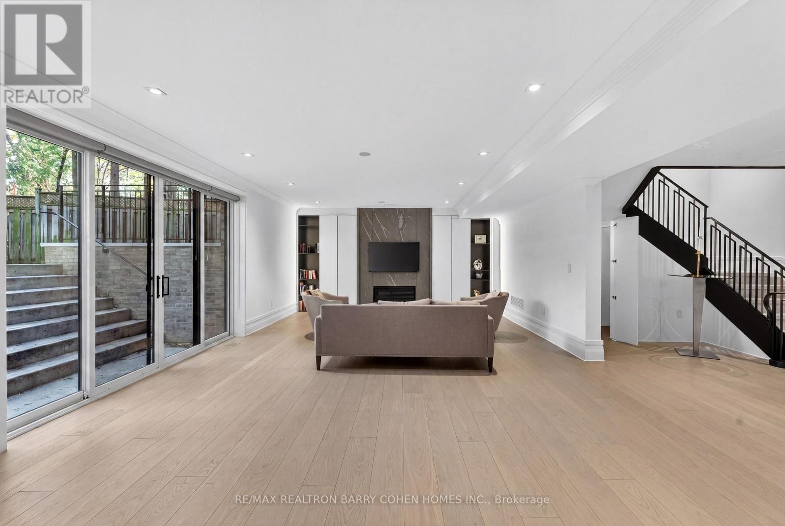 34 GREENGATE ROAD