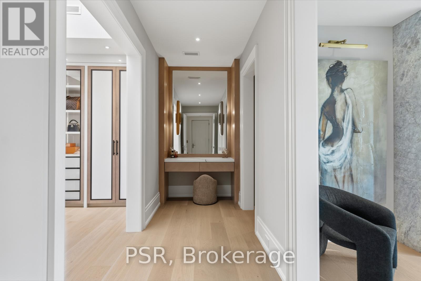 117 YONGE BOULEVARD