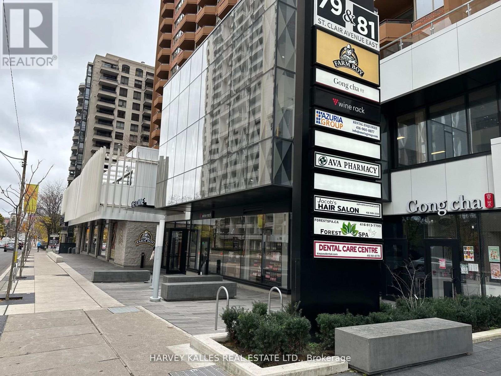 210 - 79 ST CLAIR AVENUE E