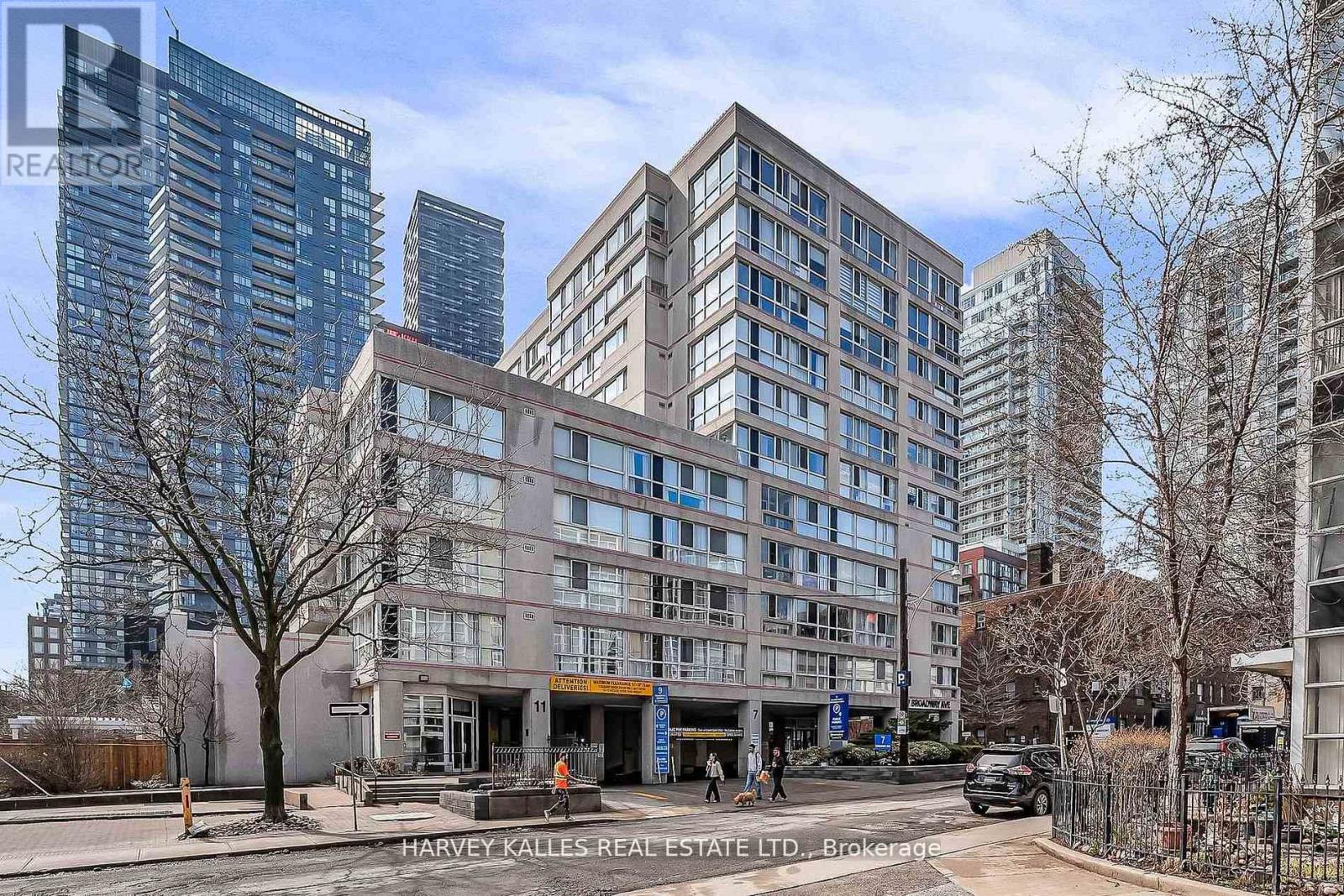 609 - 7 BROADWAY AVENUE