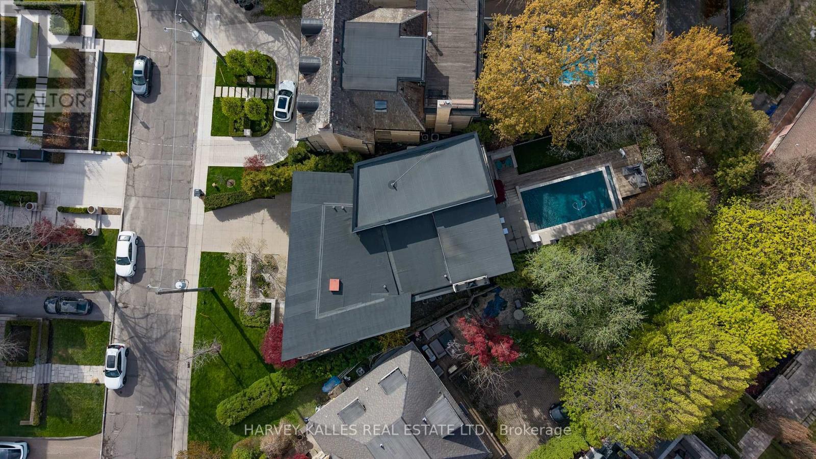 43 HILLHOLM ROAD