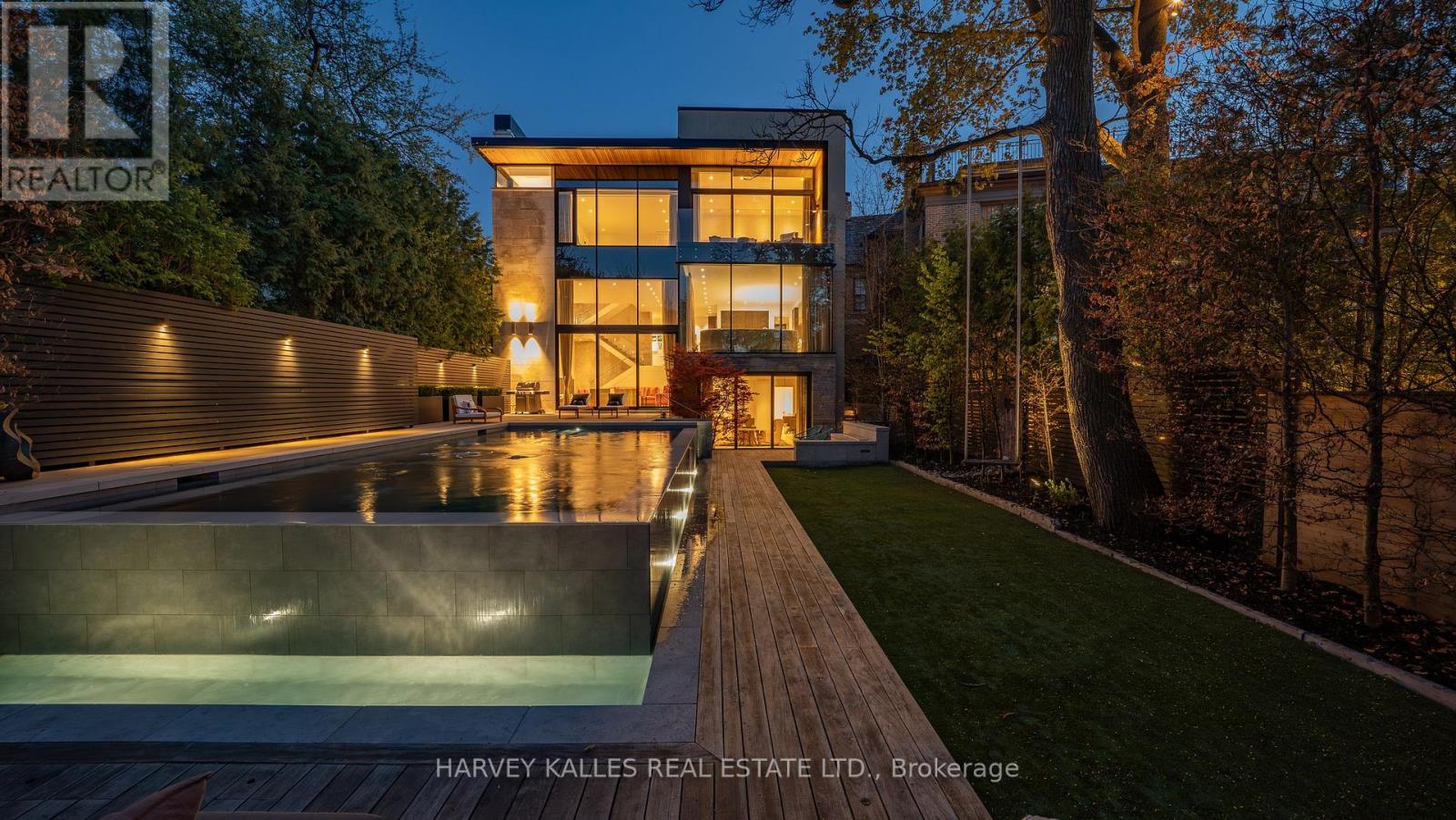 43 HILLHOLM ROAD