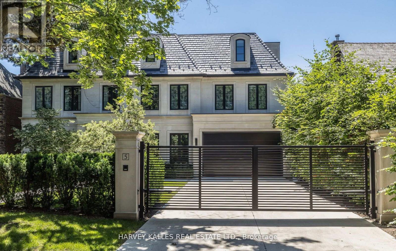 5 DEWBOURNE AVENUE