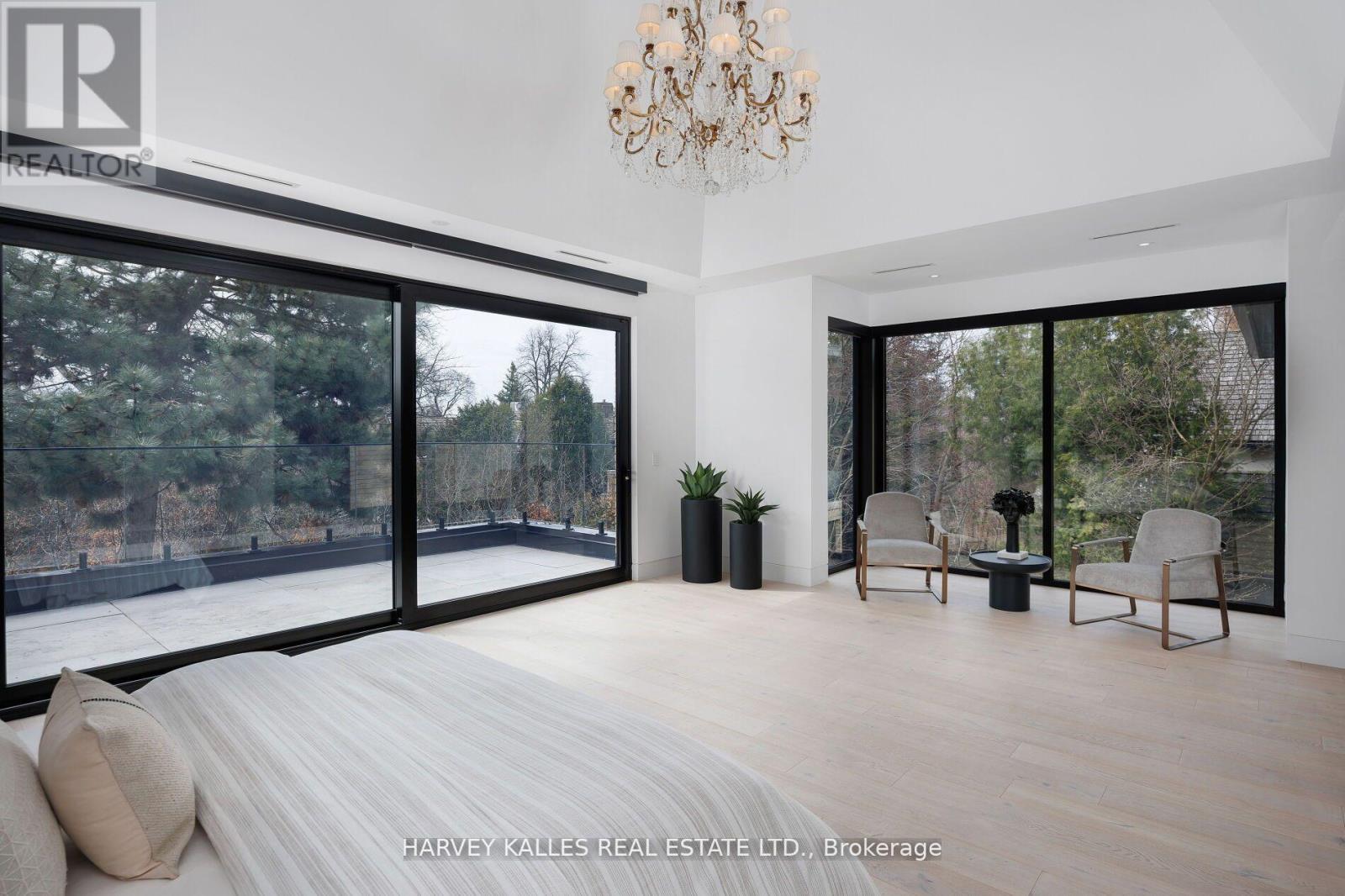 5 DEWBOURNE AVENUE