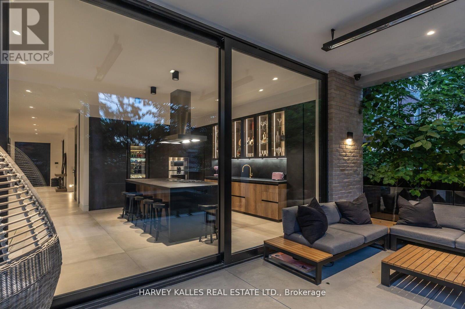 5 DEWBOURNE AVENUE