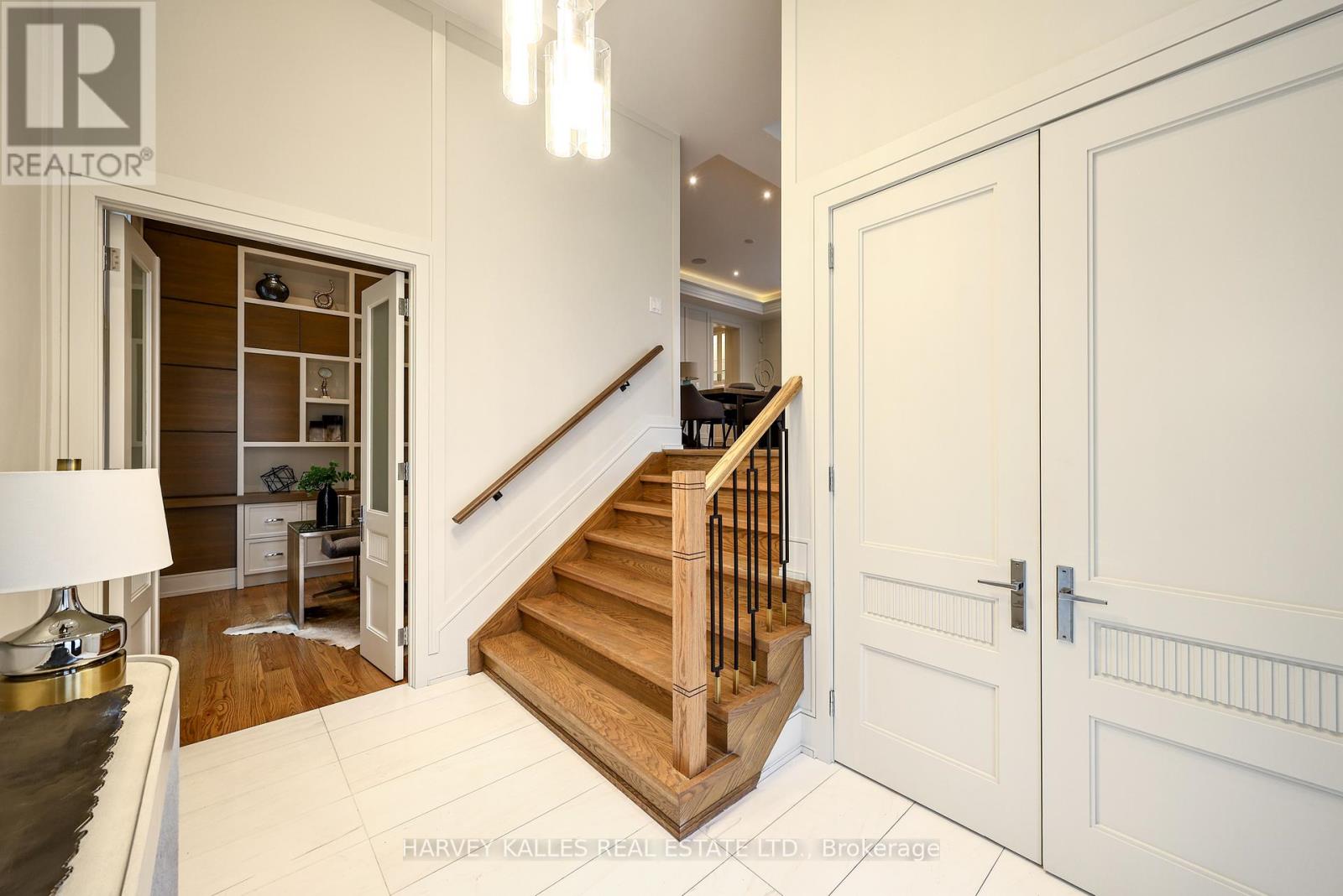 261 BROOKE AVENUE