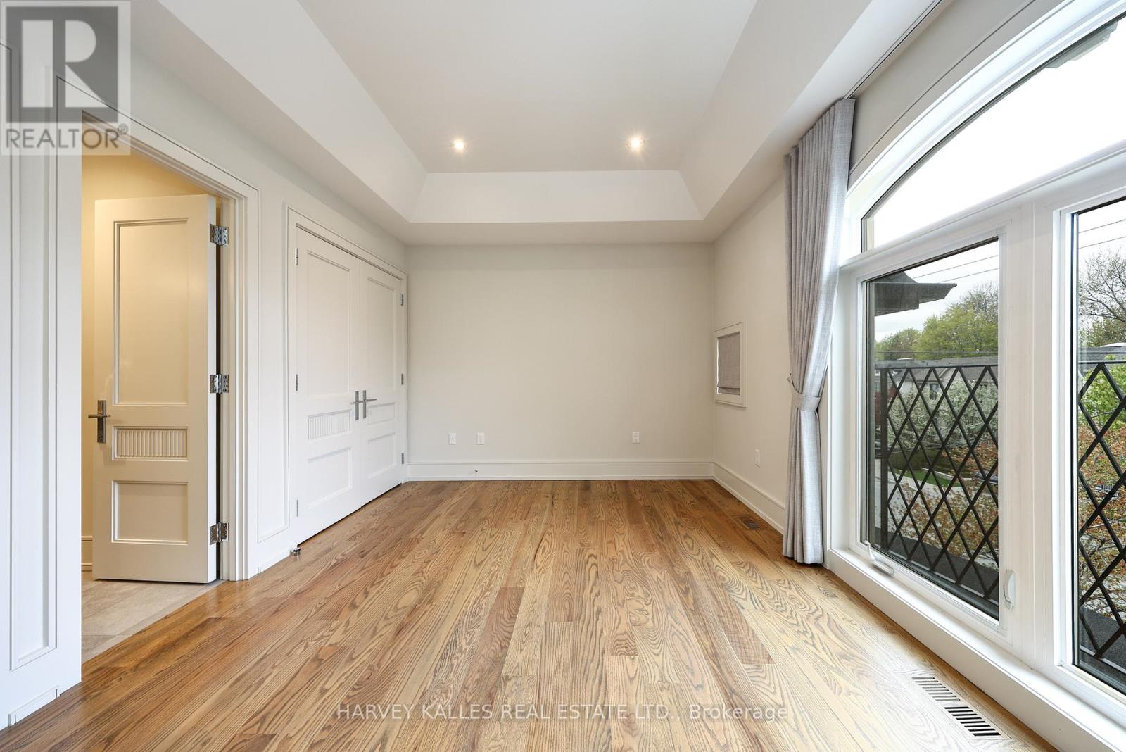 261 BROOKE AVENUE