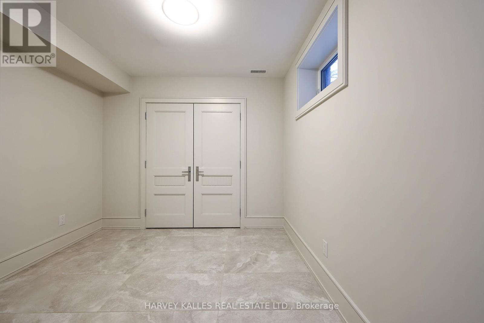 261 BROOKE AVENUE