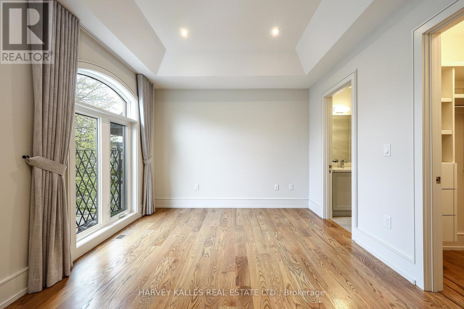 261 BROOKE AVENUE