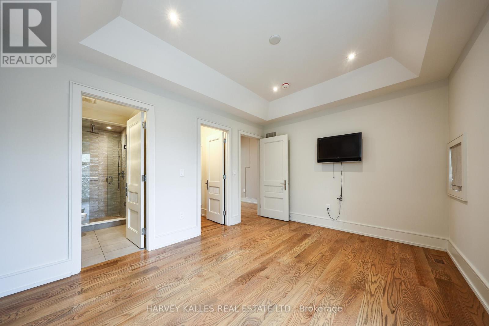261 BROOKE AVENUE